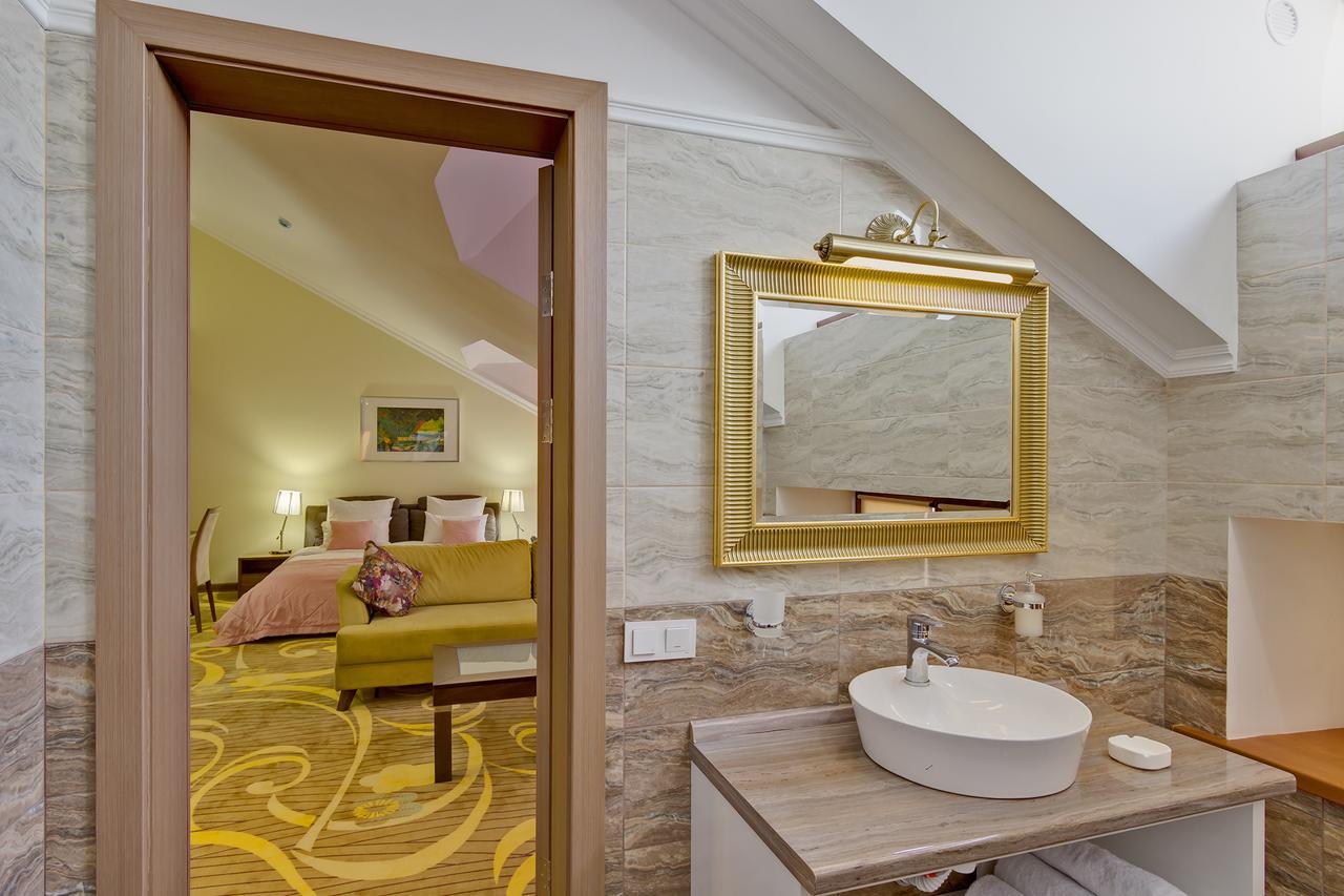 Beis Spa Hotel Resort Алма Ата Екстериор снимка