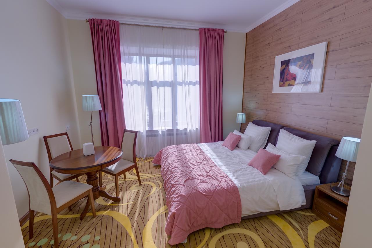 Beis Spa Hotel Resort Алма Ата Екстериор снимка
