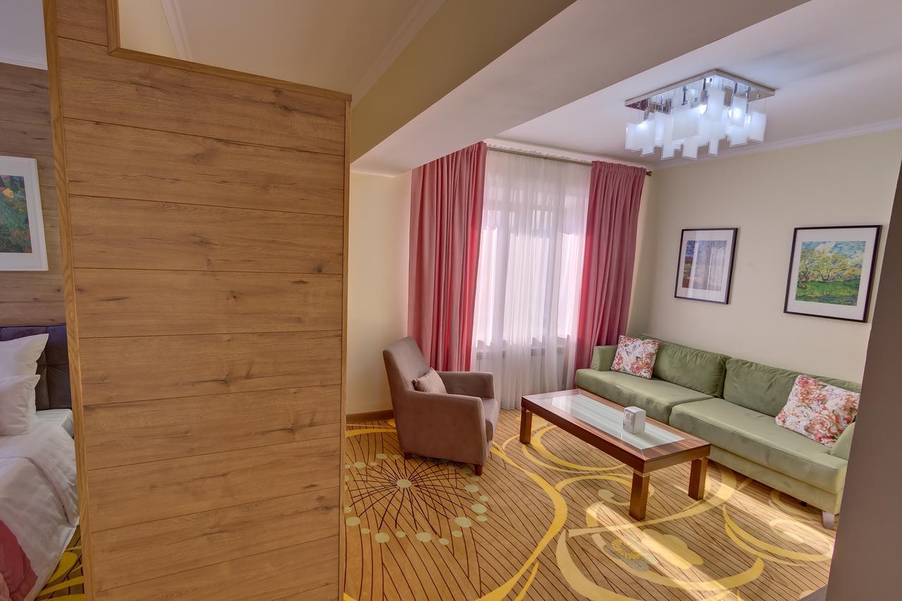 Beis Spa Hotel Resort Алма Ата Екстериор снимка