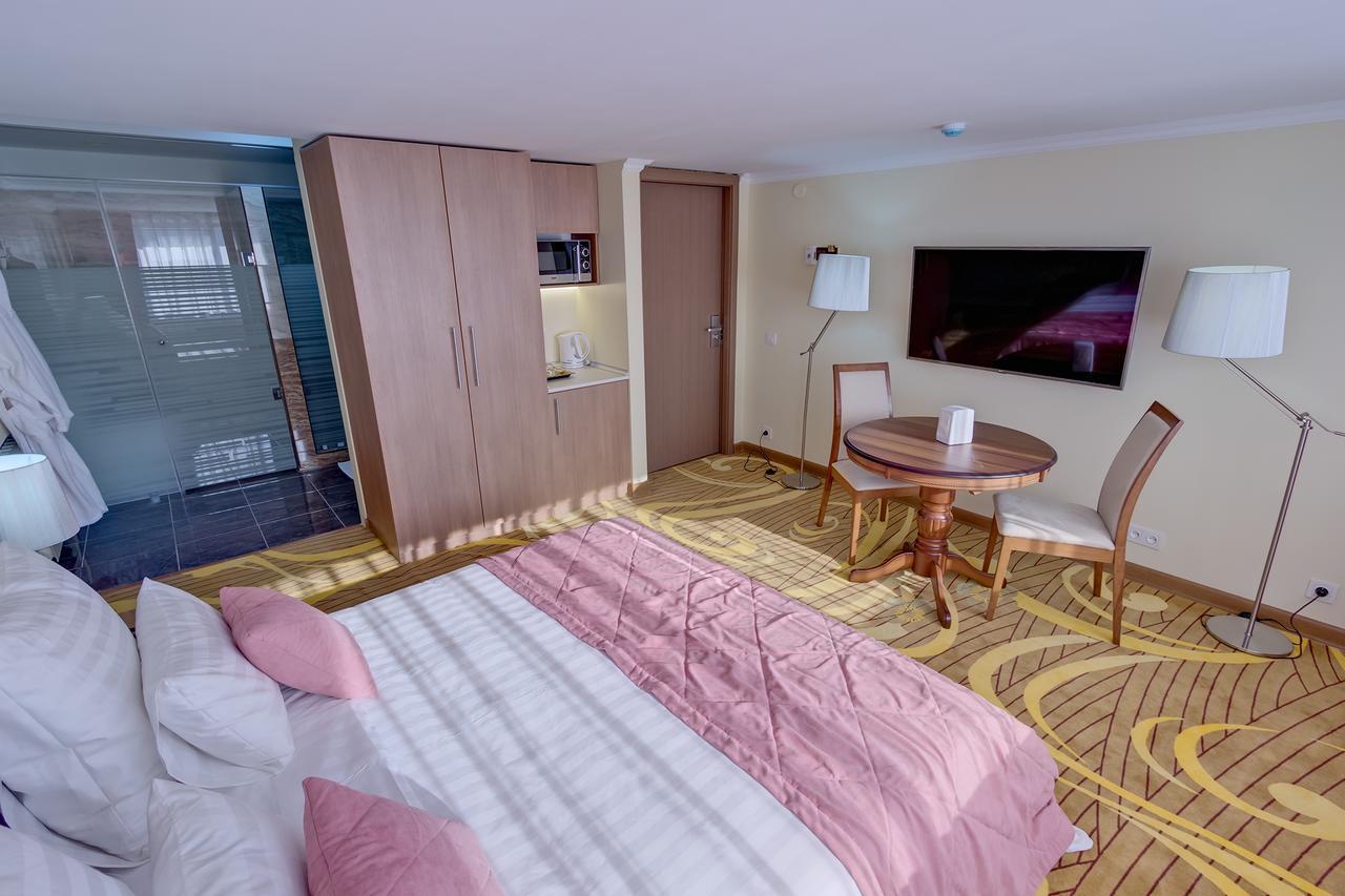 Beis Spa Hotel Resort Алма Ата Екстериор снимка