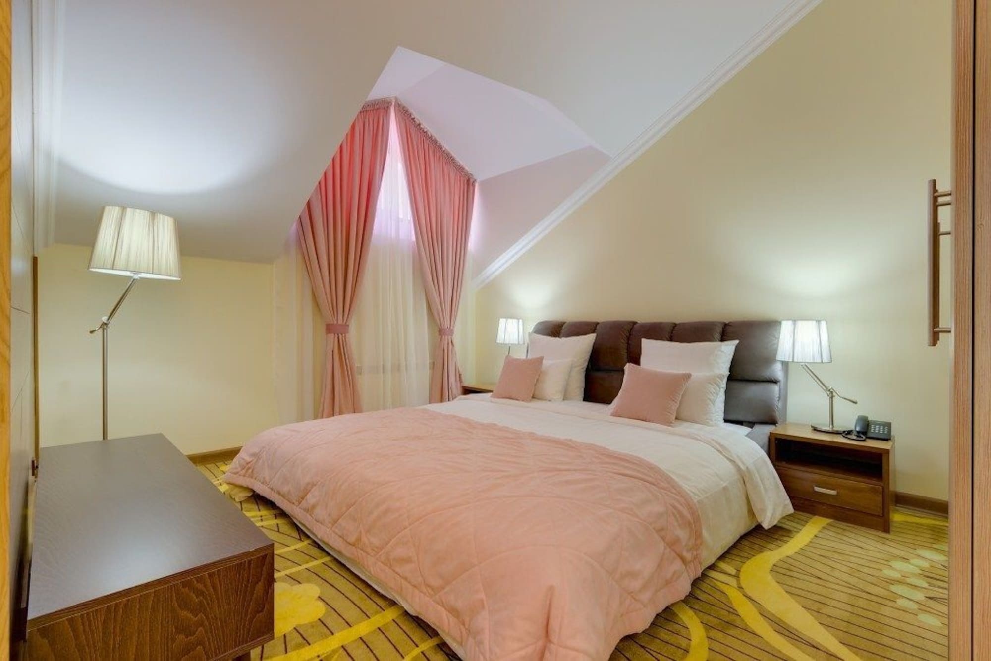 Beis Spa Hotel Resort Алма Ата Екстериор снимка